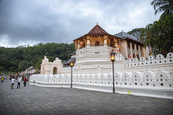 Kandy, Cultural Triangle, Sri Lanka — V68 Adventures private transport